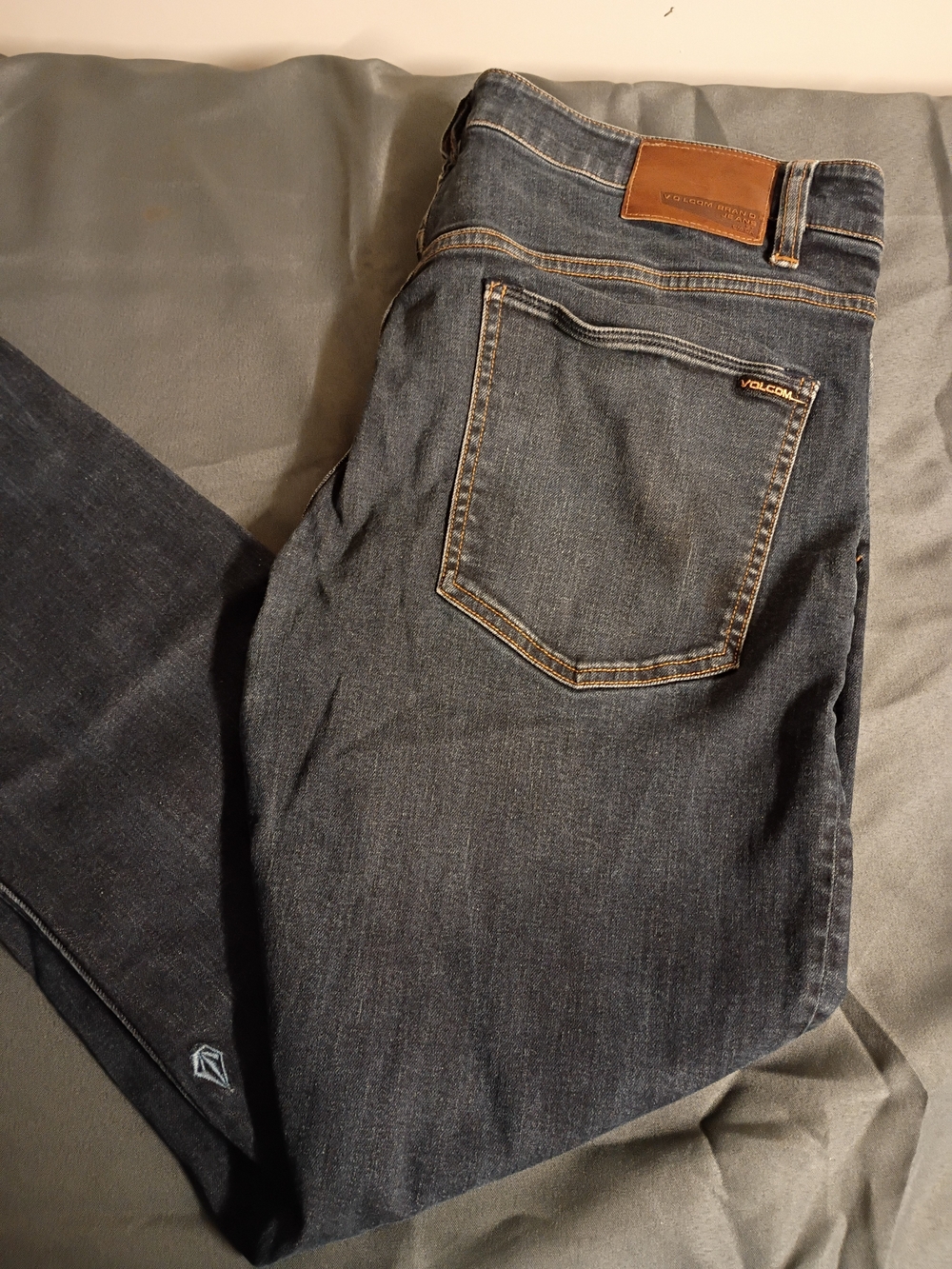 Volcom Slim Straight Men’s Jeans in Dark Indigo